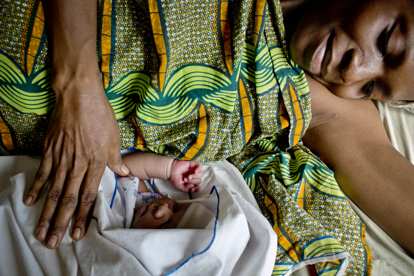 Photo of mother and baby in Ghana